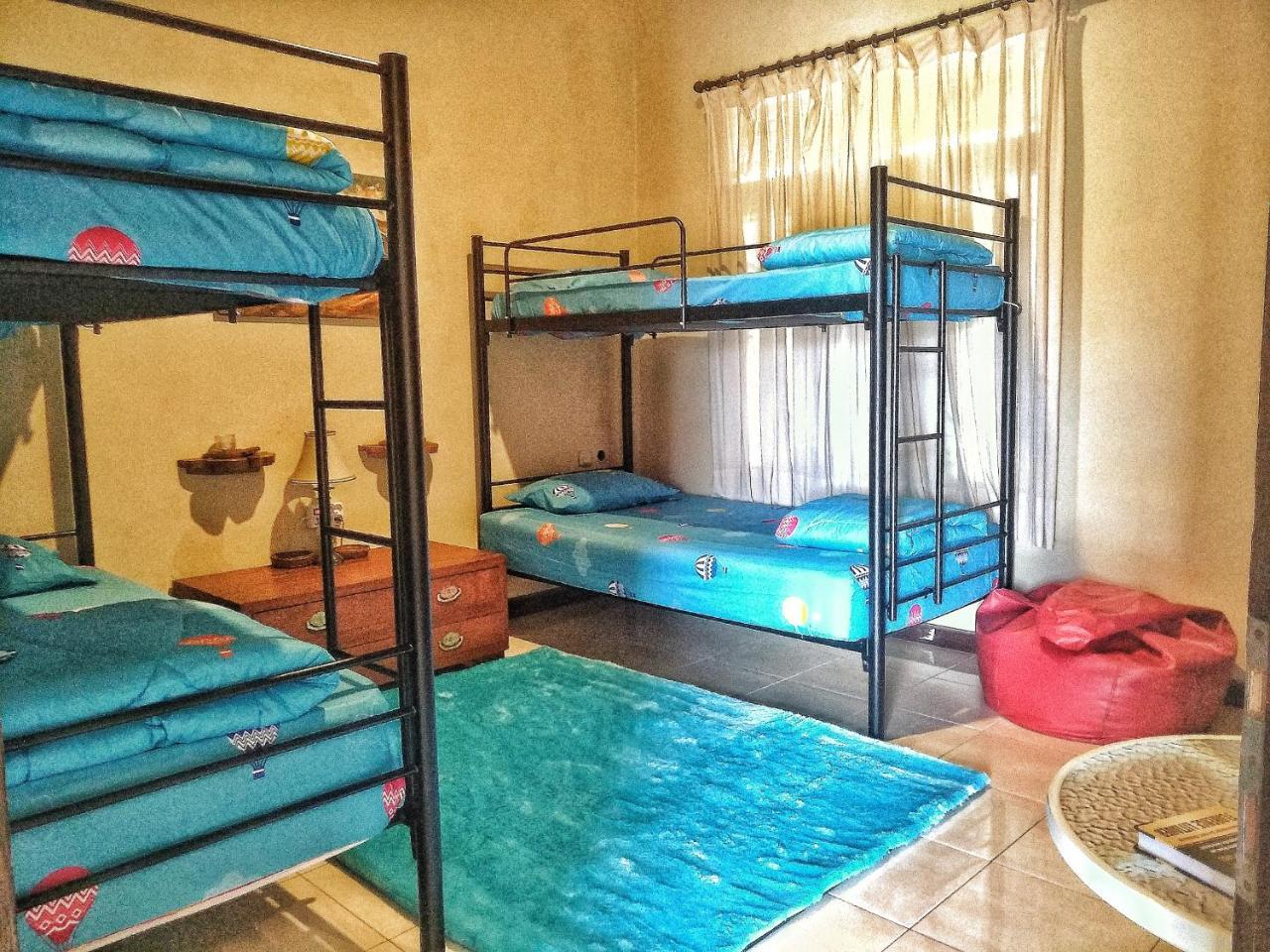 Bunk'D Backpackers Villa Jimbaran  Luaran gambar